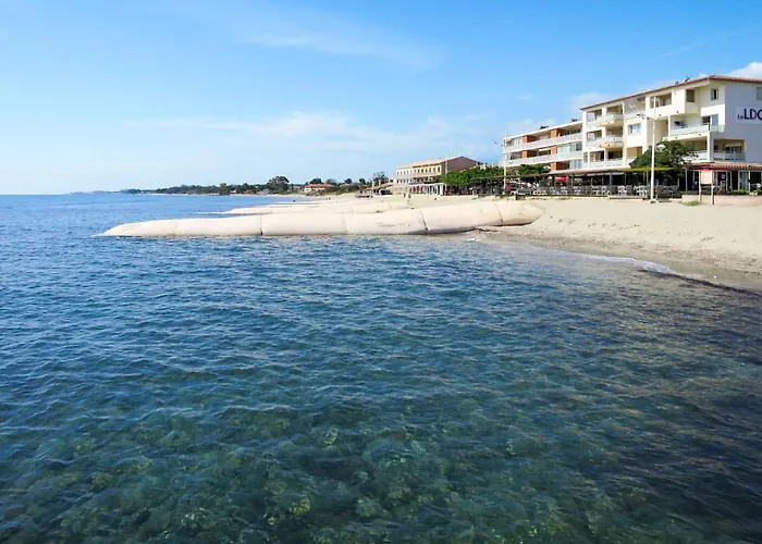 Mb4 Piscine By Interhome